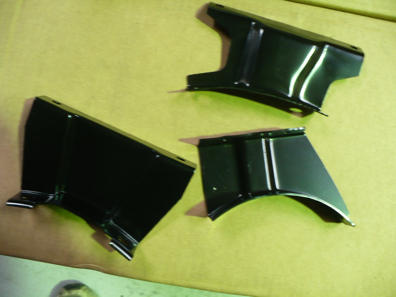 Camaro 1970-1972 Console Mounting Bracket Set (3pcs) 