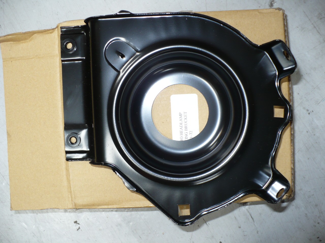 Camaro 1970-1973 Head Lamp Mount Bucket Pair 