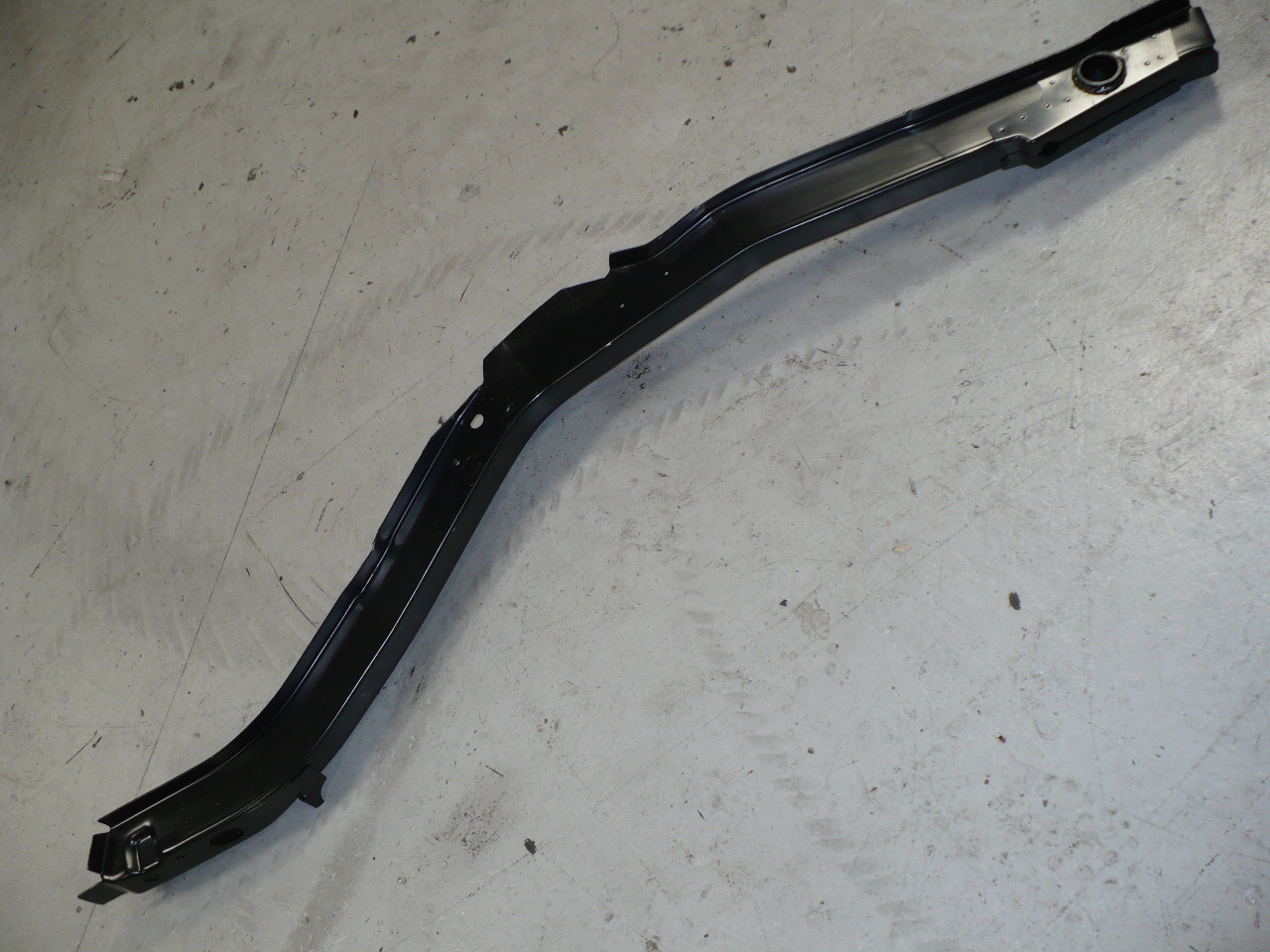 Camaro Firebird 1968-1969 Left Hand Rear Frame Rail