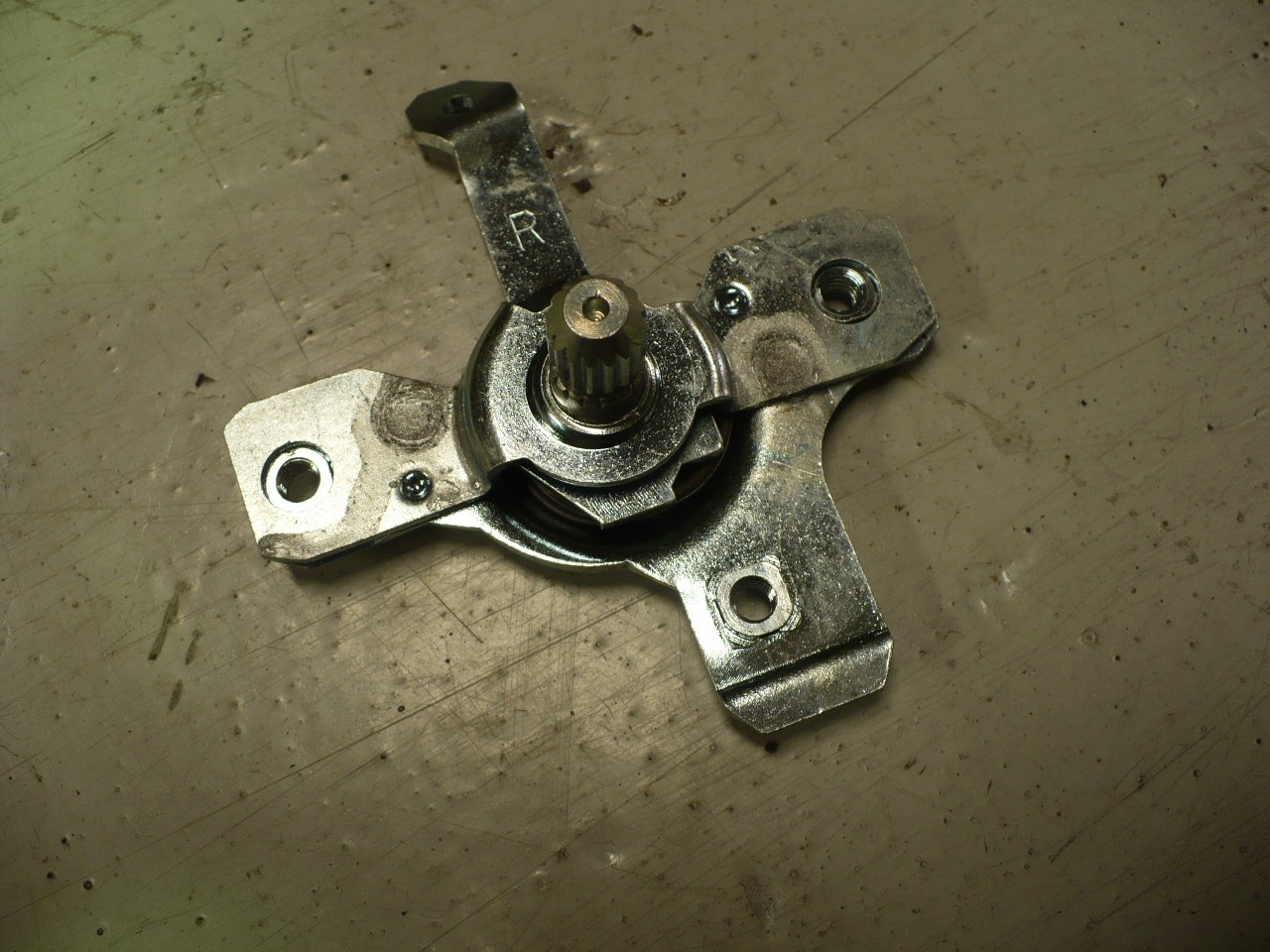 Camaro GTO 1968-1969 Right Hand Door Handle Mechanism / Handle Relay