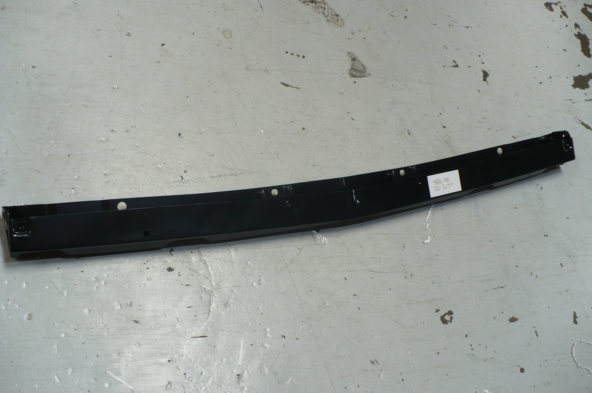 Chevy Pickup 1957 Grille Upper Bar