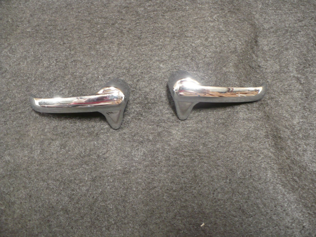 Chevy Pickup 51-54 Vent Window Handle (Pair)
