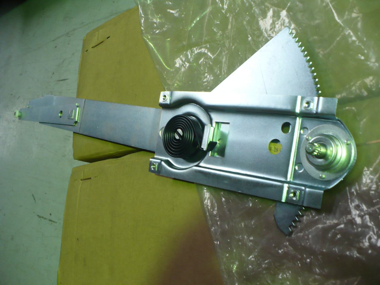 Chevelle 1966-1967 Left Hand Door Window Regulator
