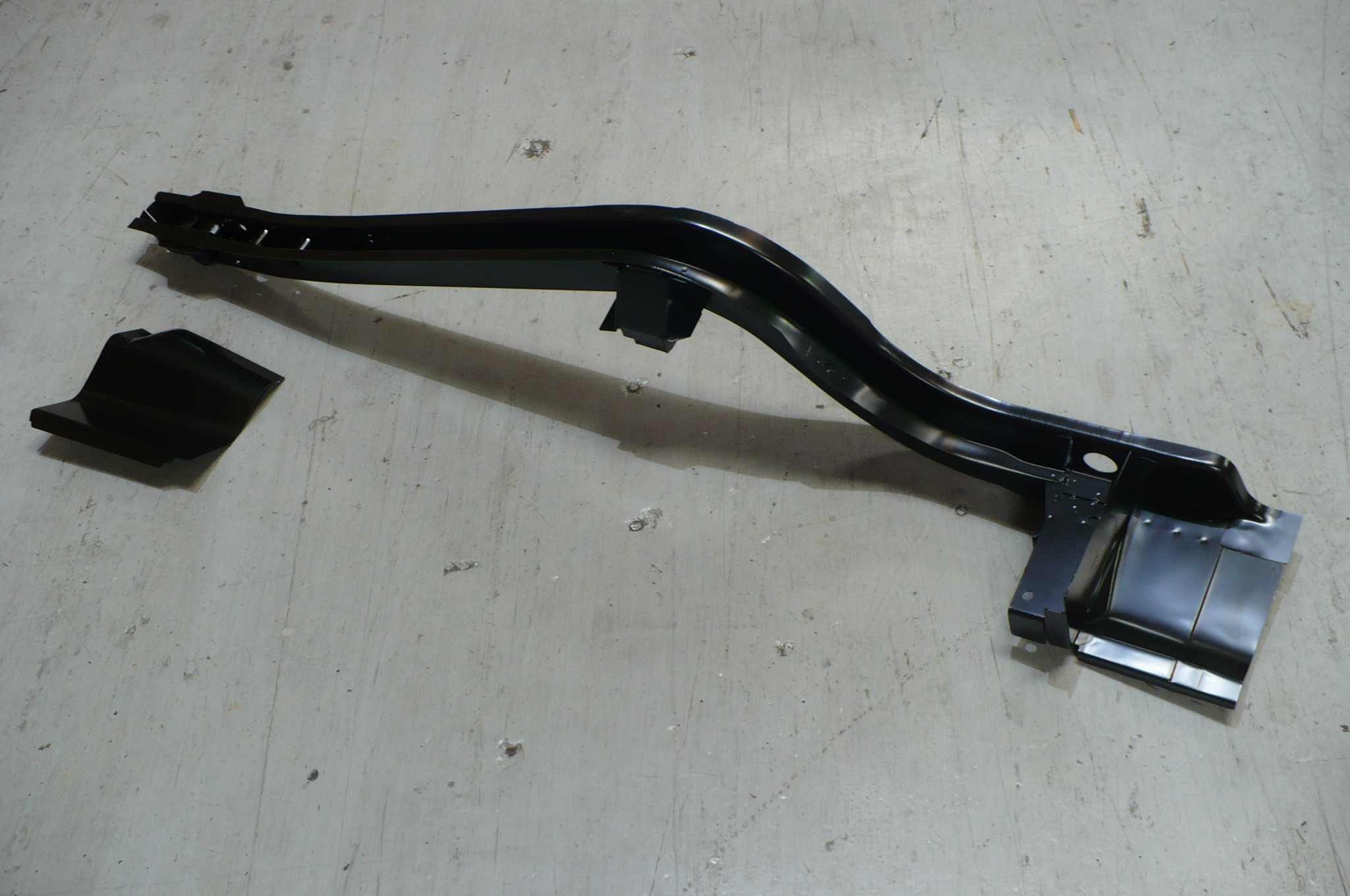 Mustang 1965-1970 Rear Rail Frame Coupe / Fastback