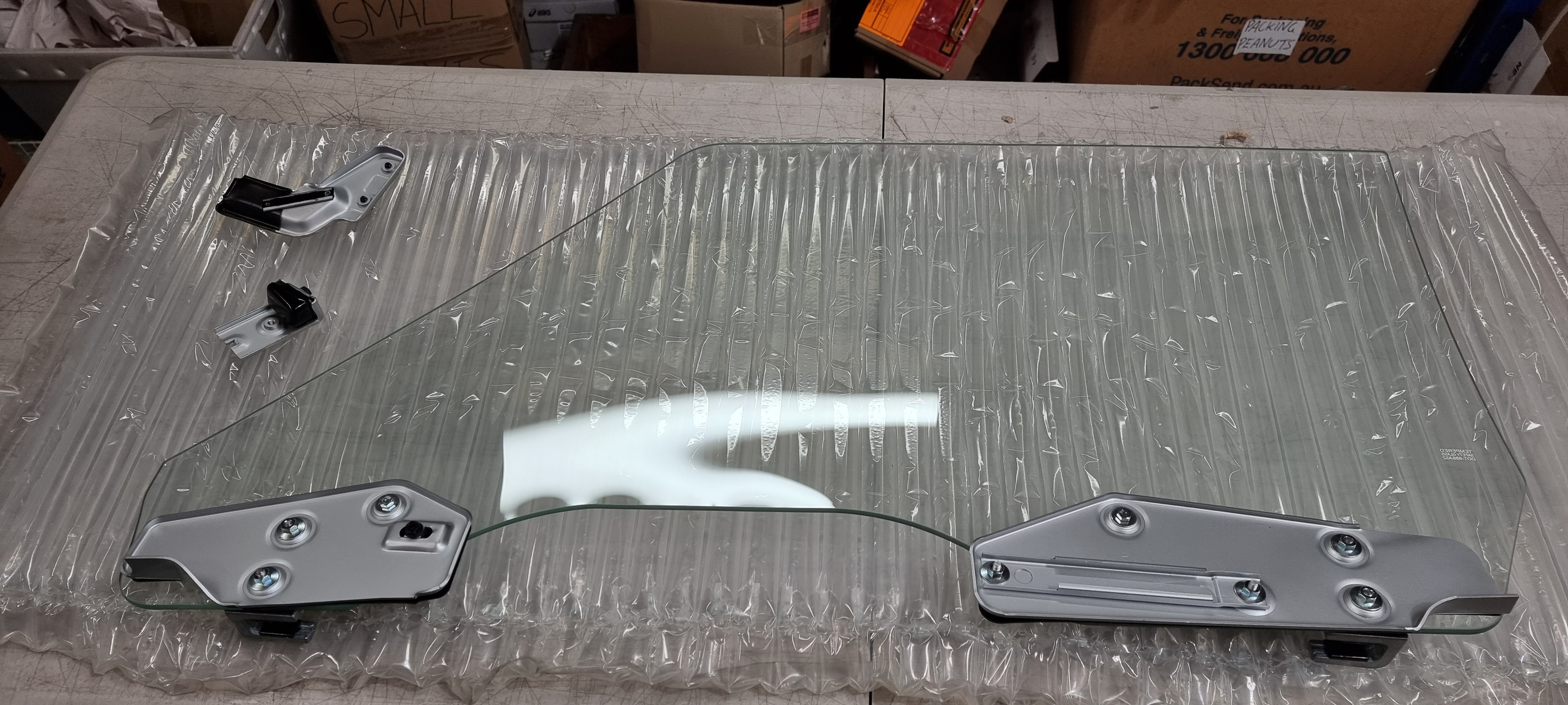 Mustang 1969-1970 Right Hand Coupe And Convertible Door Glass (with Track)