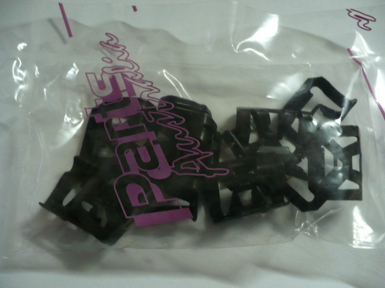 Mazda RX3 808 Metal Windscreen Mould Clips (18pc)