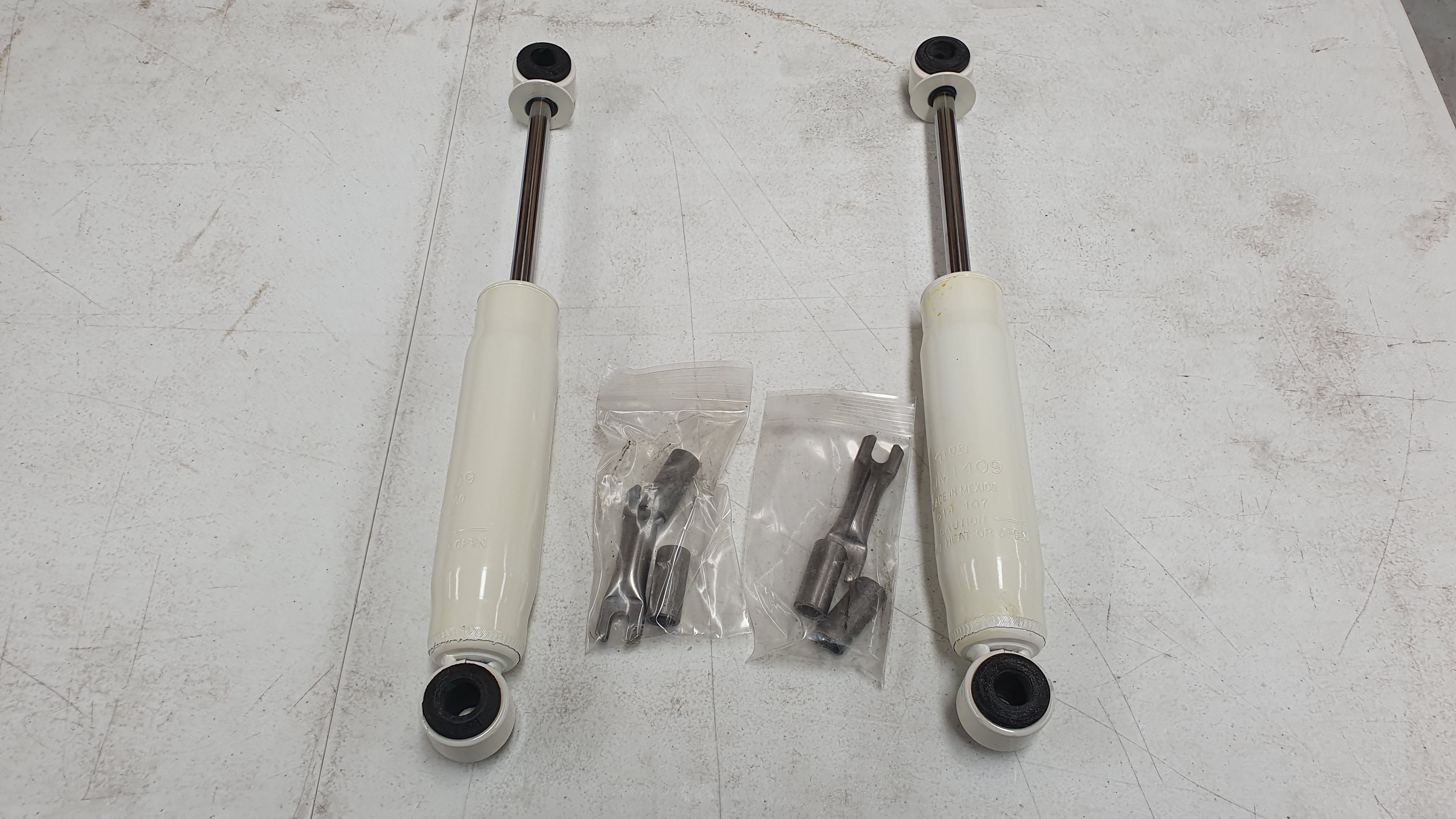 Ford F100 DJM Suspension - Front Calmax Supershocks 14.5 Inch Loop / Loop (Pair)