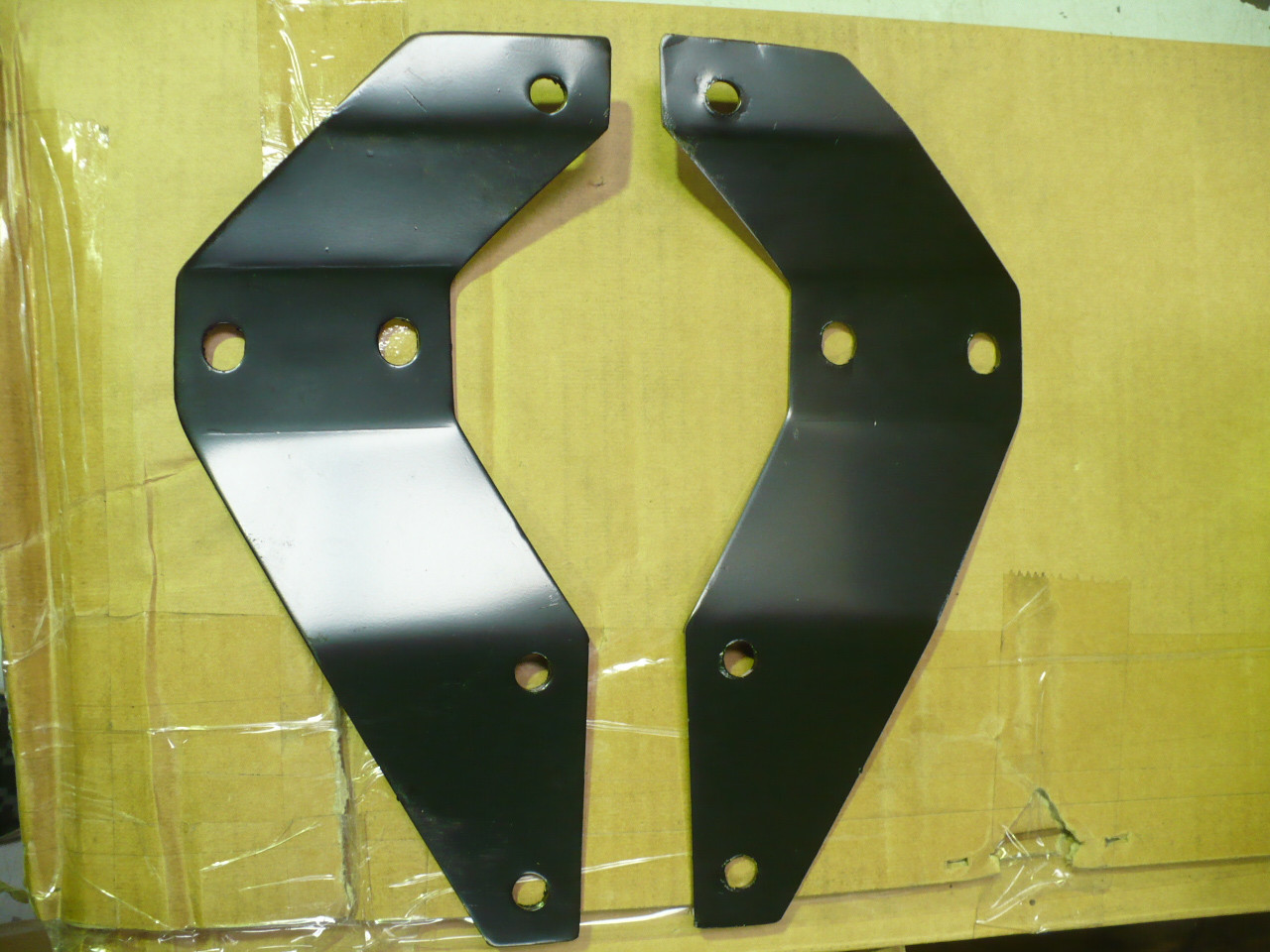 Ford F100 1953-1956 Front Bumper Bar Bracket Set (Painted)
