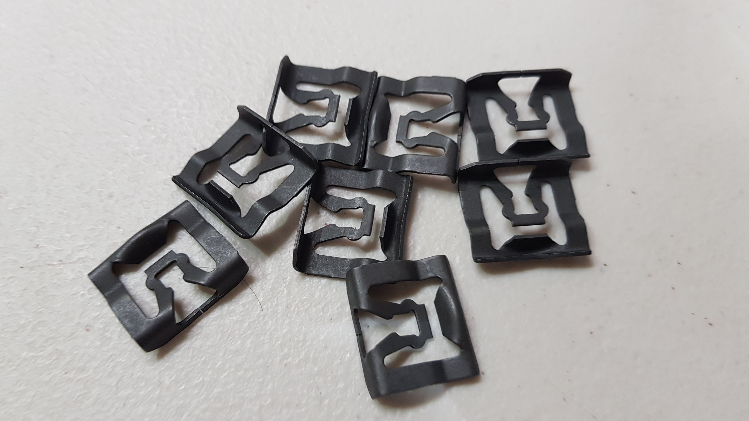 Ford Falcon XR-XY Windscreen Mould Clip 8pk