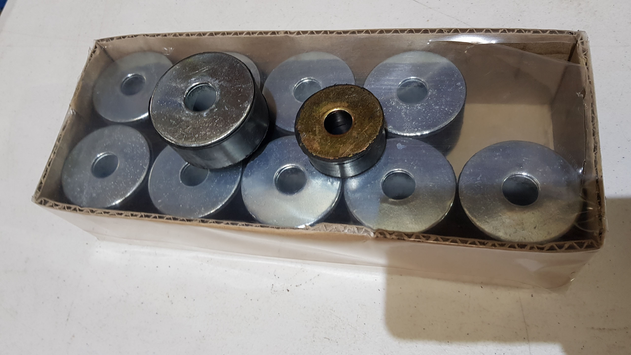 Holden HQ-WB Ute / Van Body Chassis Mounting Kit