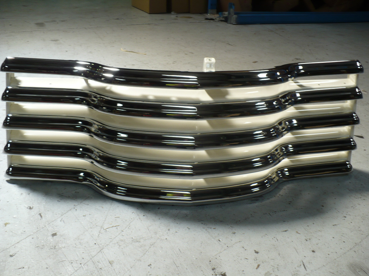 Chevy Pickup 1947-1952 Grille Assembly Chrome