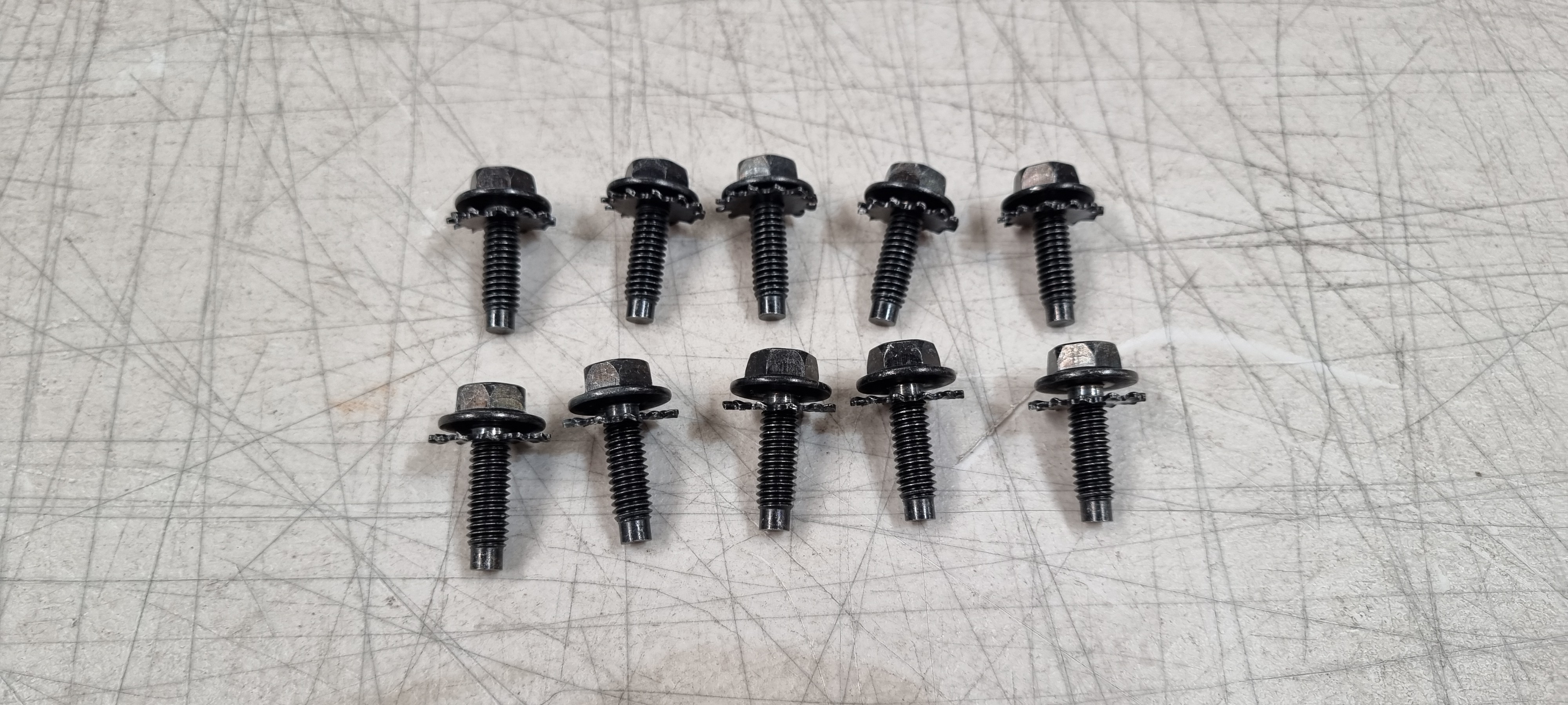 Ford Falcon XR-XY Black Guard / Fender Bolts 10pk