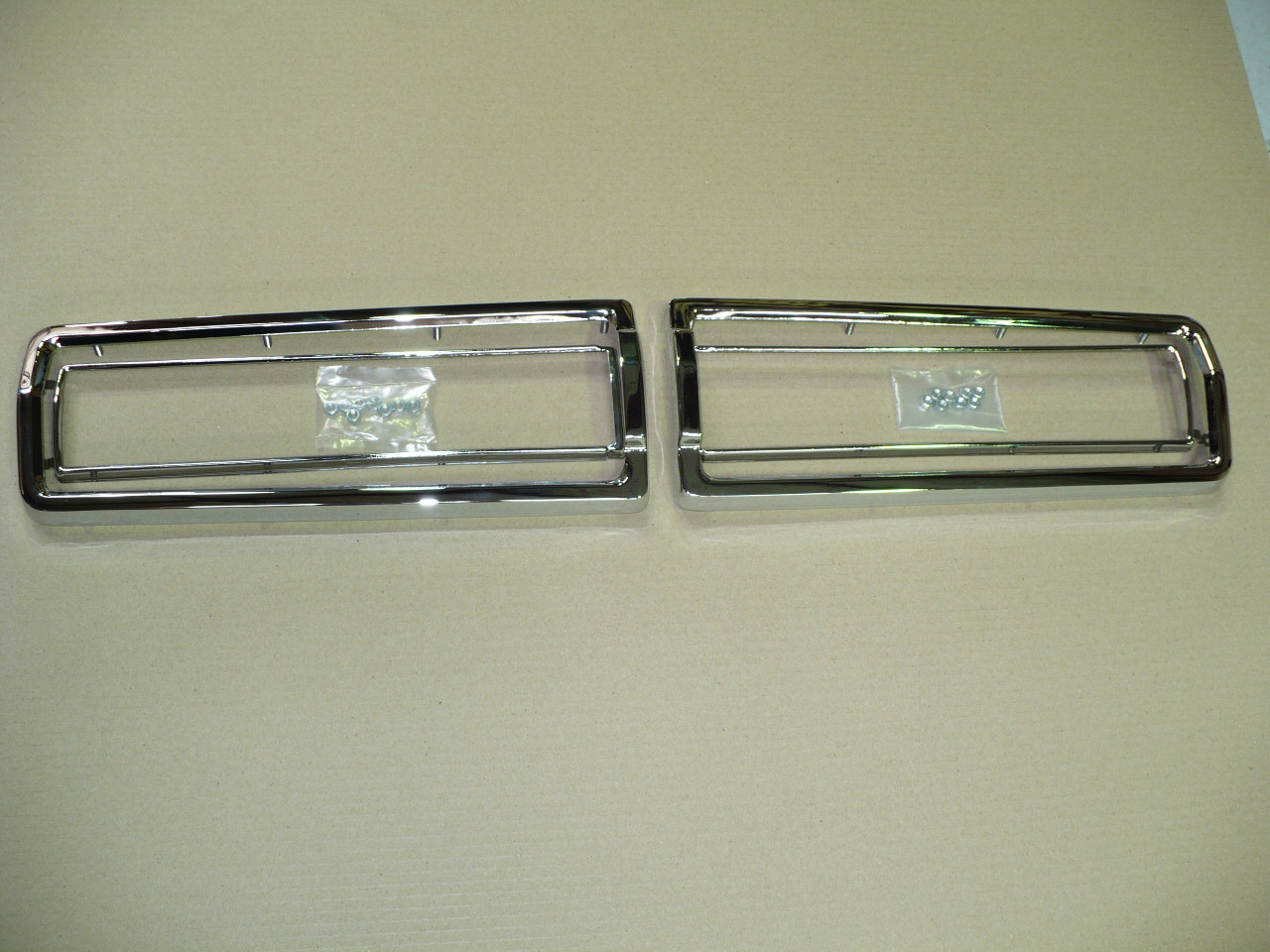 Datsun 1600 / 510 Tail Light Rim and Band (Pair)