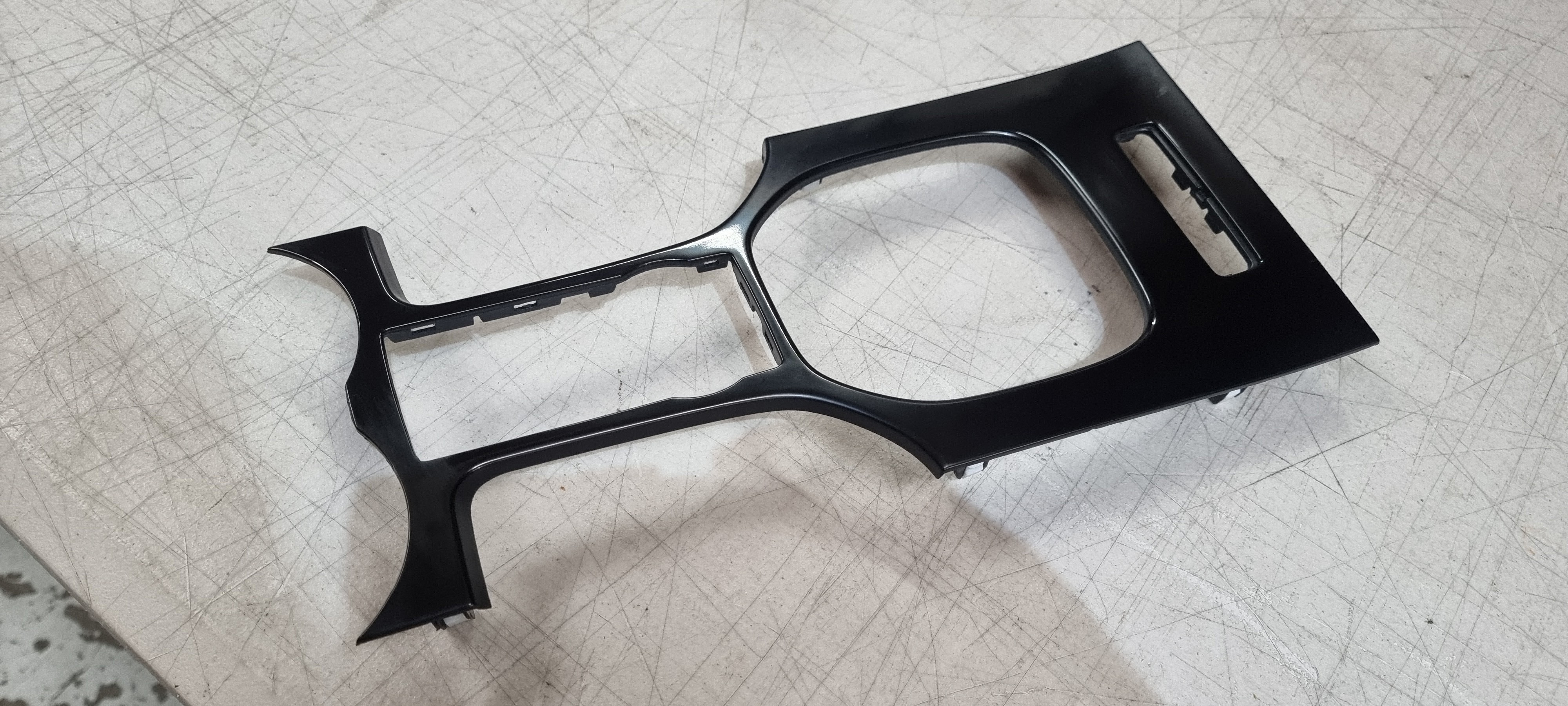 Holden Commodore VE Series 1 Manual Surround 