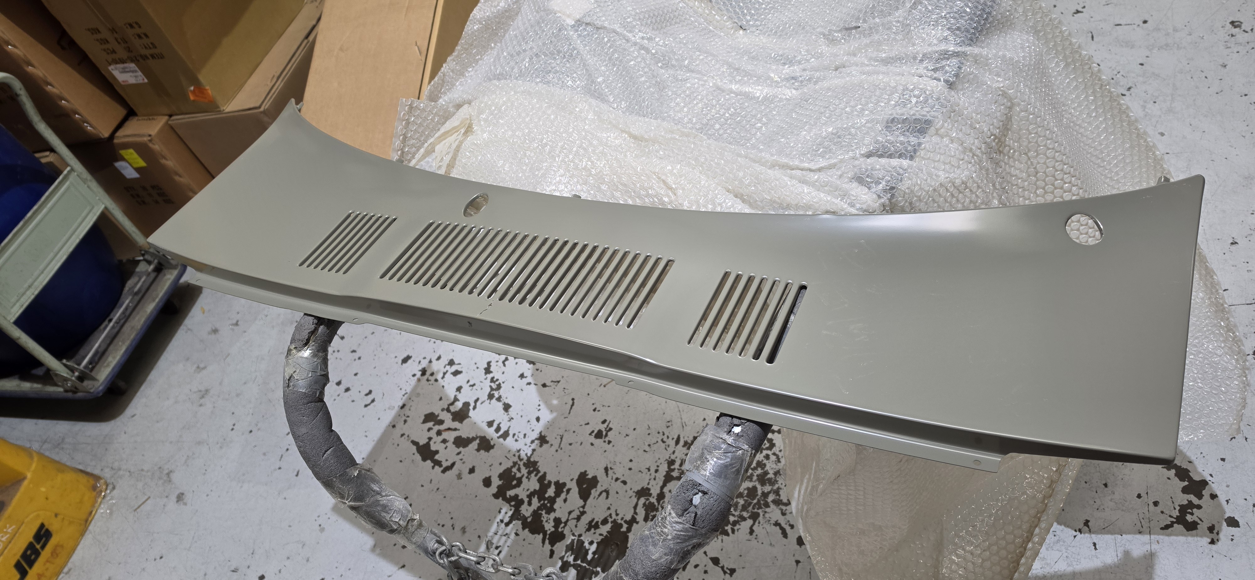 Datsun 240Z US Wiper Cowl Panel **Read Description**