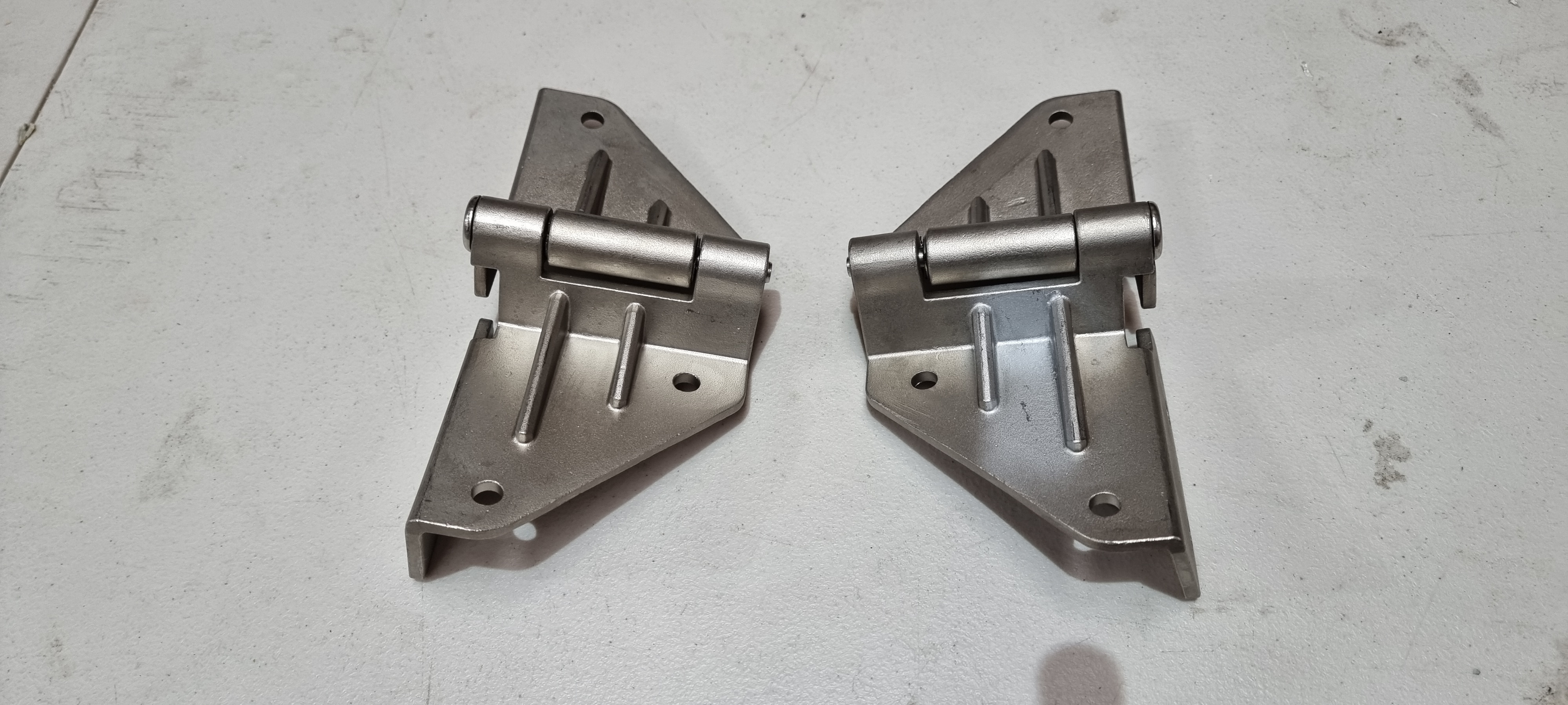 Windscreen Frame Hinges To Suit Toyota Landcruiser 40 Series (FJ40)