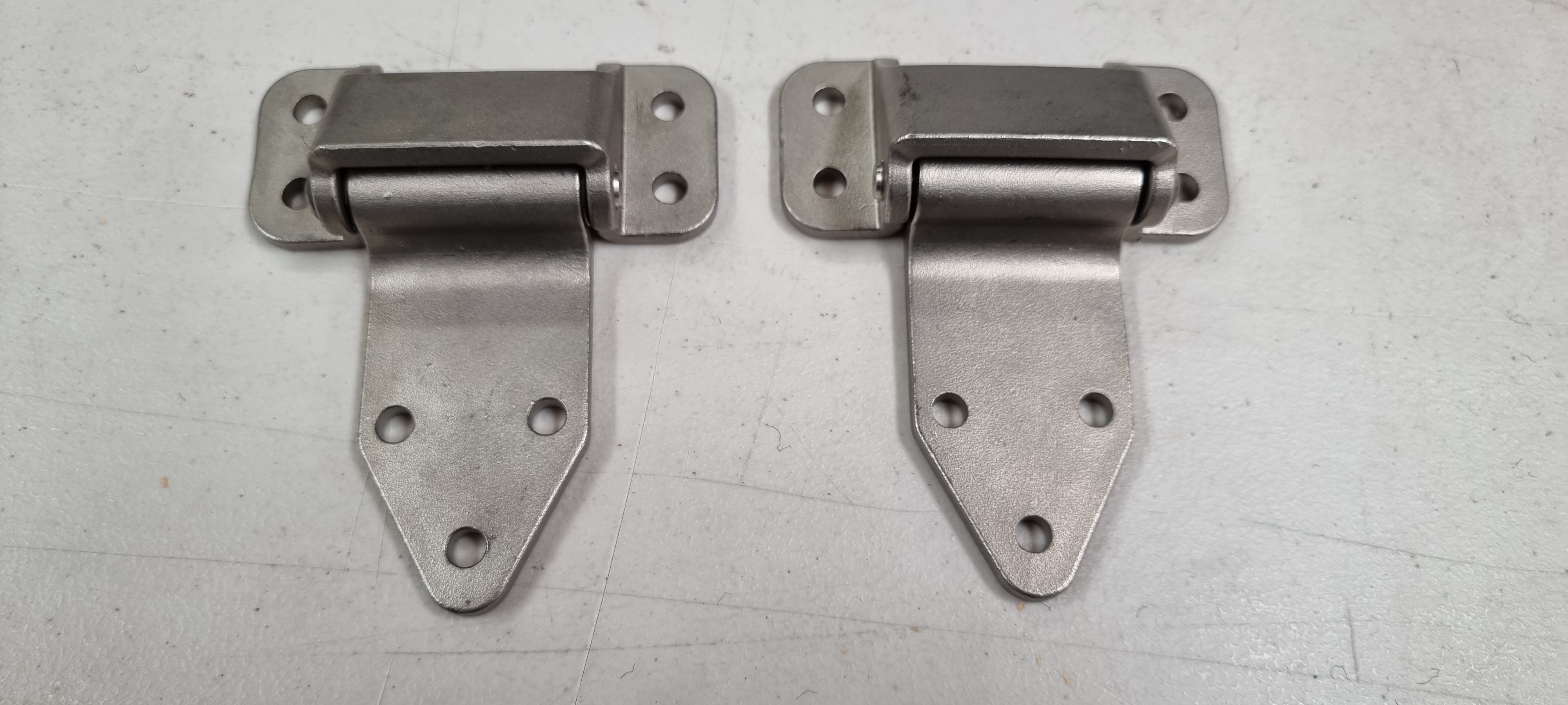 Barn Door Lower Hinges To Suit Toyota Landcruiser 40 Series (FJ40)