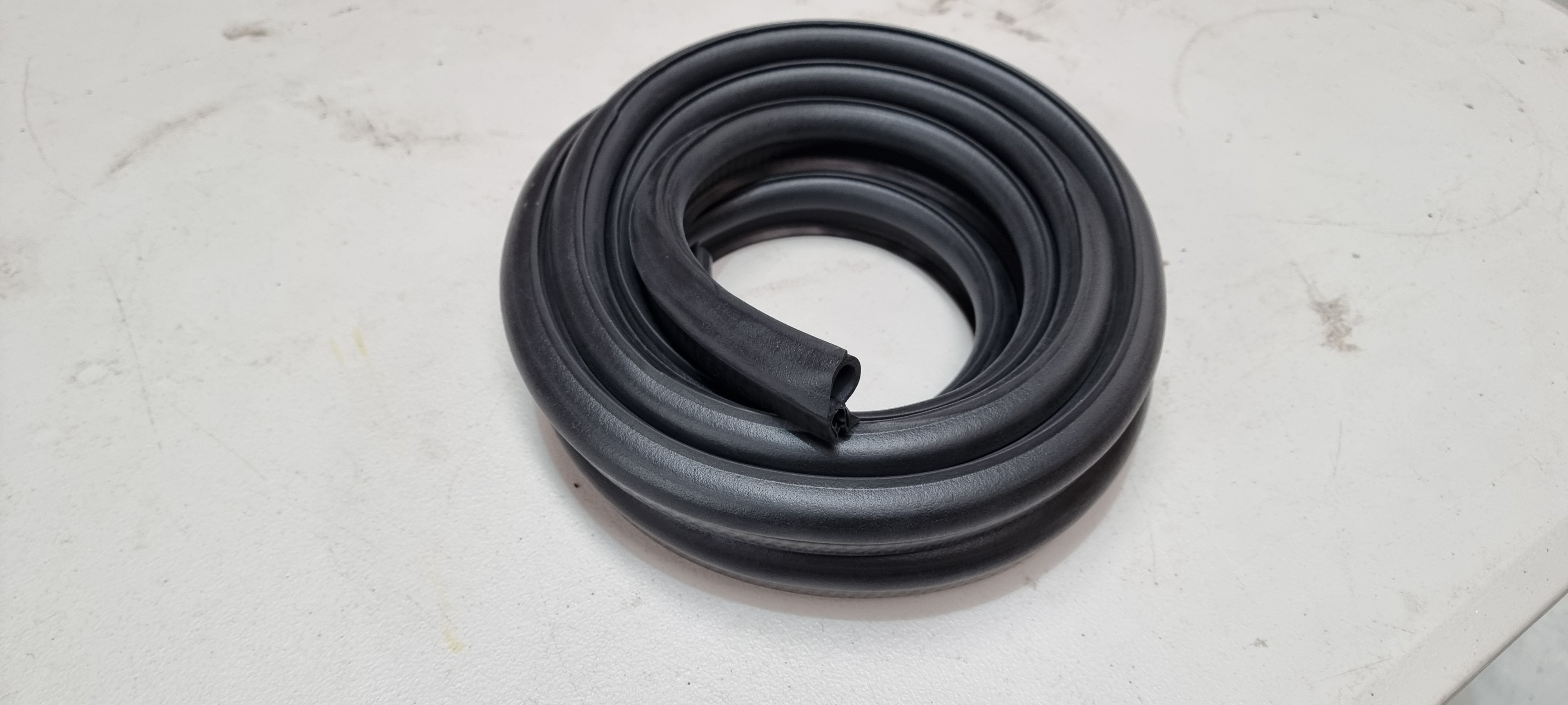 Holden Commodore VN-VS Sedan Boot / Trunk Rubber / Seal