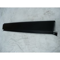 Mustang 67-68 Fastback Deck Filler