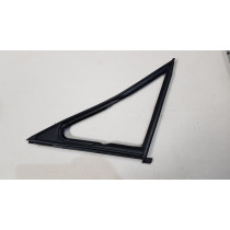 Datsun 1200 Coupe Right Hand Front Quarter Vent Rubber / Seal