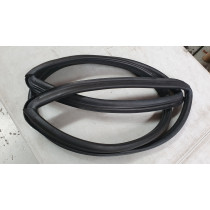 Front Windscreen Rubber / Seal To Suit Toyota Corolla KE35 