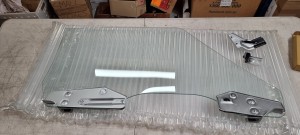 Mustang 1969-1970 Left Hand Coupe And Convertible Door Glass (with Track)