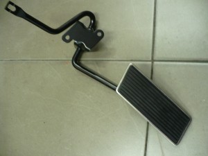 Mustang 1969-1970 Accelerator Assembly