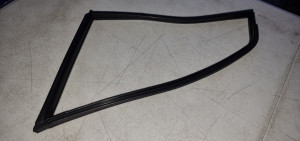 Datsun 1600 / 510 Sedan Rear Quarter Vent Rubber / Seal