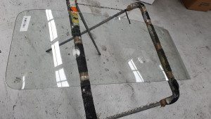 Ford F100 Pickup 1953-1955 Front Windscreen