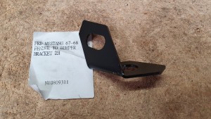 Mustang 1967-1968 Right Hand Fender to Bumper Bracket 