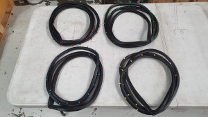 Mazda RX3 Sedan 4 Door Rubber / Seal Set 4pc