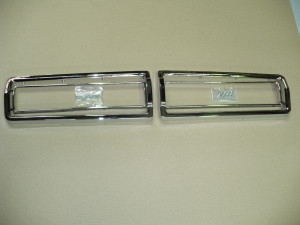 Datsun 1600 / 510 Tail Light Rim and Band (Pair)