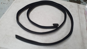 Right Hand Rear Panel Window Seal To Suit Toyota Landcruiser BJ40